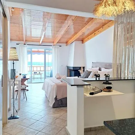 Moonstone Seafront Suite Kokkinos Pirgos Exterior photo